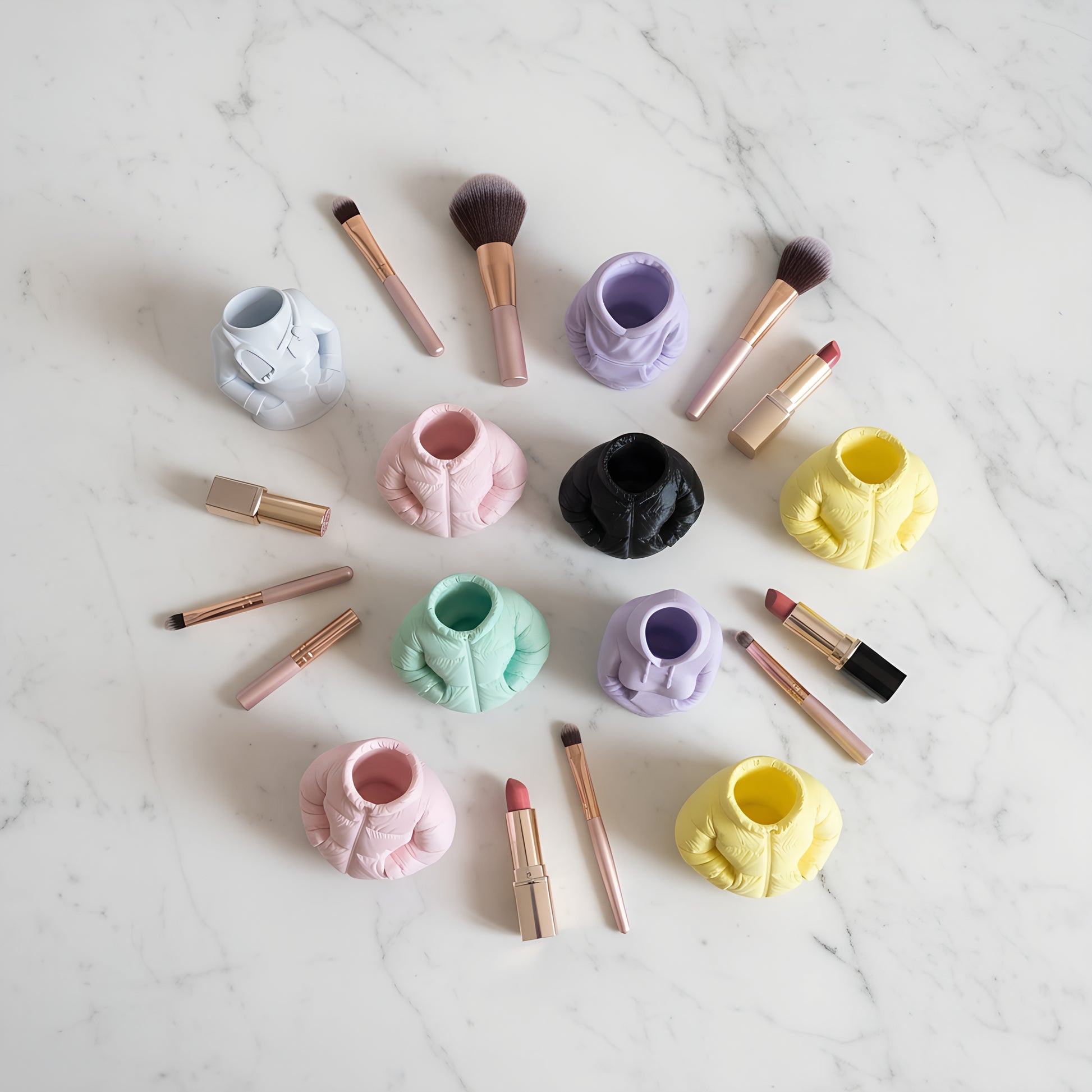 Porta trecos lápis ou caneta minimalista com modelos exclusivo da Kreate 3d em formato de jaqueta puffer , agasalhos. Moletons , cores tons pastéis e cores sólidas por Kreate 3d produzindo e entrega para todo o Brasil 