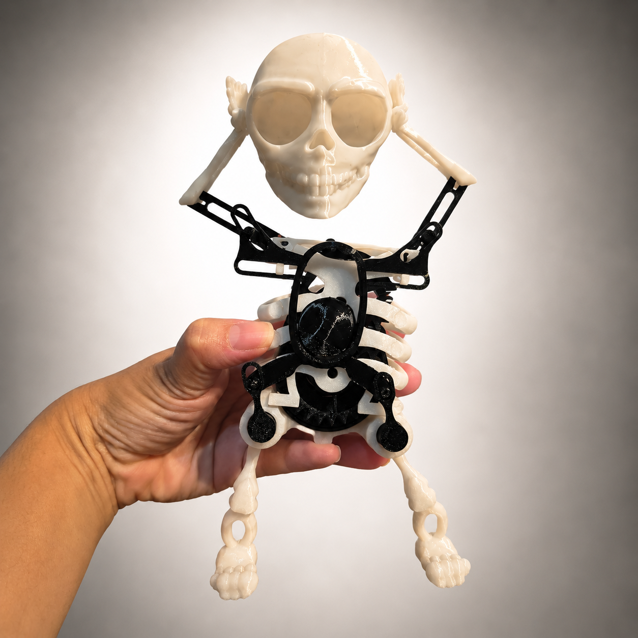Esqueleto caveira  Mecânico de Dar Corda impresso em 3D