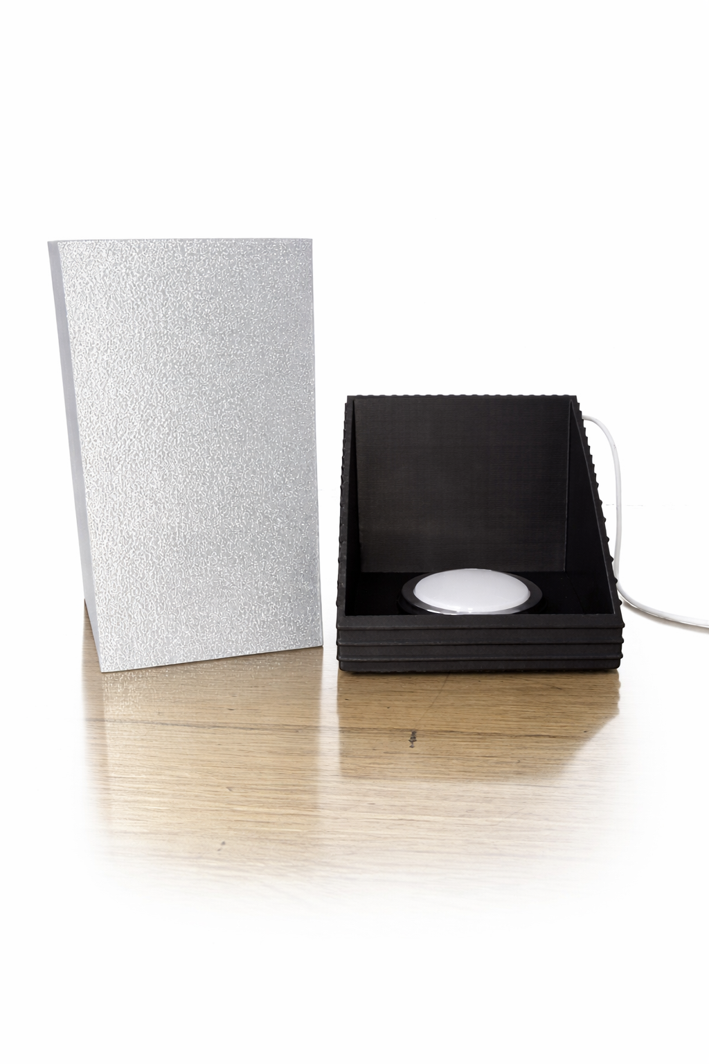 💡 Luminária Aurora Prism LED USB – Design moderno e luz perfeita para qualquer ambiente