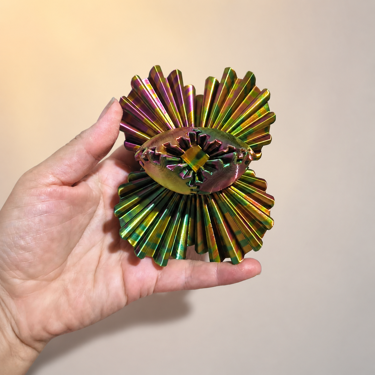 Bola Giratória 3D Transformável – Efeito Hipnotizante ✨